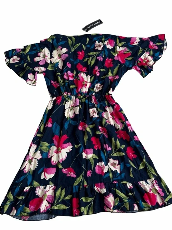 Victoria Leland Floral  Wrap Dress - Picture 3 of 8